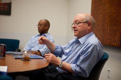 <strong>Scott Roeder |</strong> Staff Photographer<br>Mark Yudof discusses managing the University of California budget crisis to student journalists.