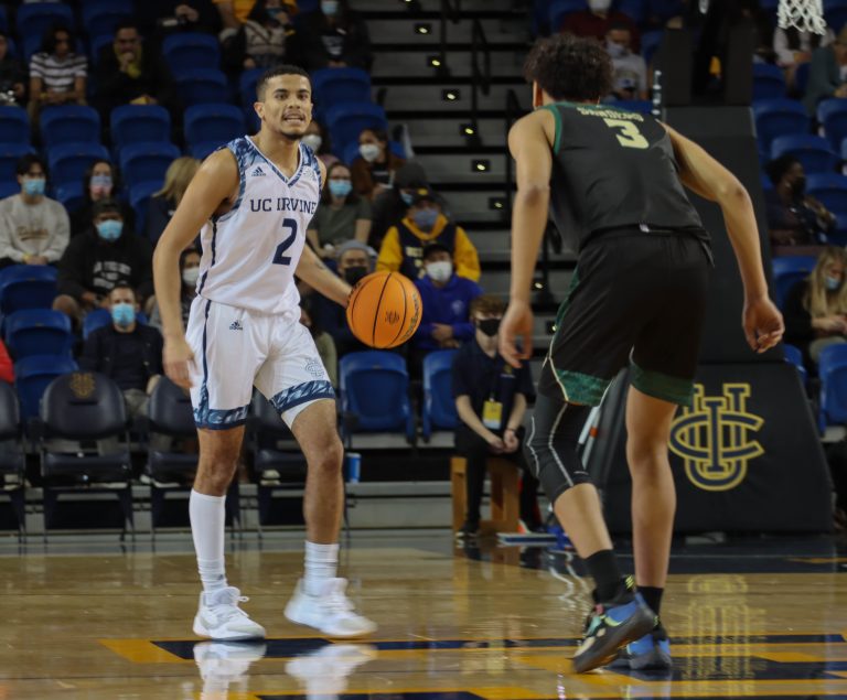 UC Irvine Men’s Basketball Clinched a Close Win Against UCSB, 53-52