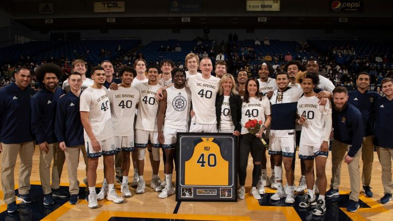 UCI Survives Late Beach Storm, Win 77-72