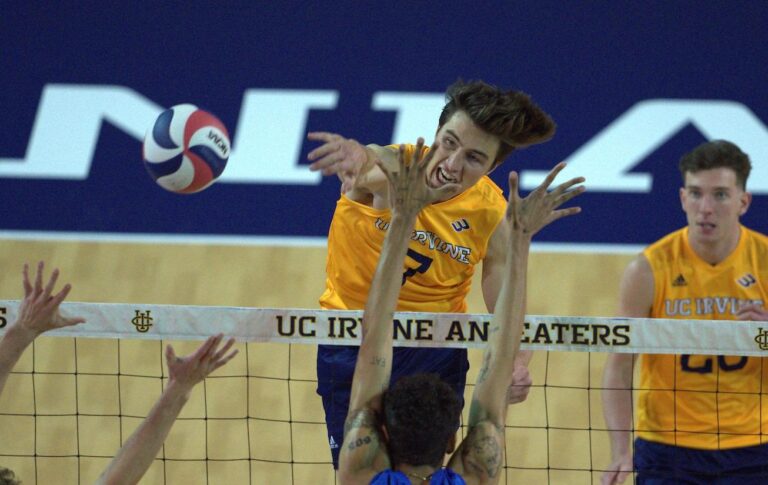 UCI Men’s Volleyball Falls 3-0 in Second Night of Back-to-Back Matches Against No.1 Ranked Hawai’i 