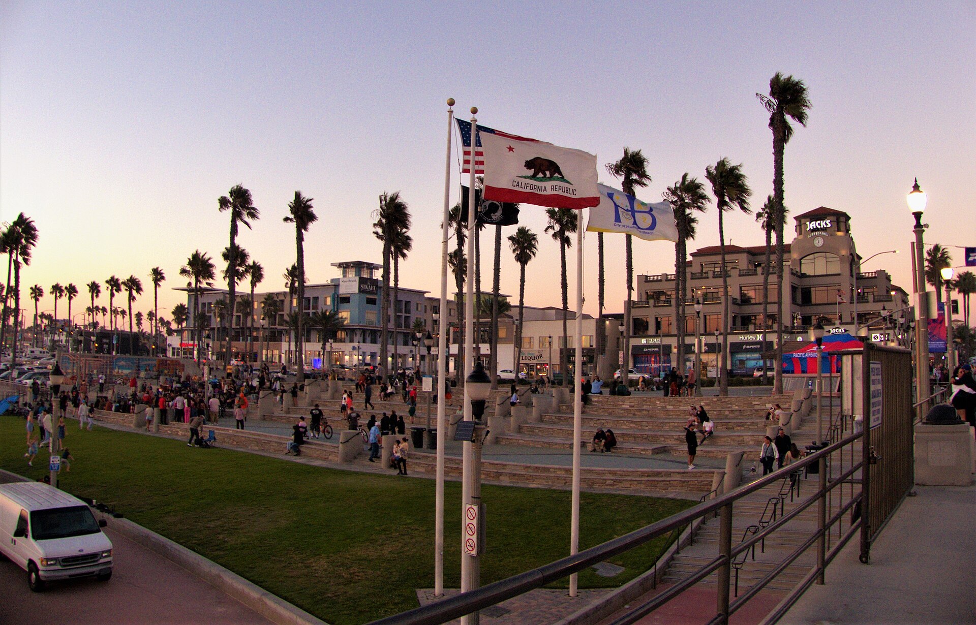 Huntington Beach city pier